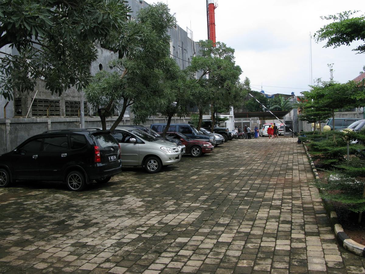 Cinere Inn & Residence Exteriér fotografie